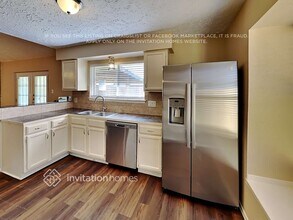 410 Buoy Rd in Webster, TX - Foto de edificio - Building Photo