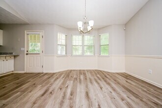 76 Mallie Ct in Hampton, GA - Building Photo - Building Photo
