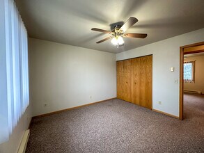 2029 Green Valley Dr, Unit 2029 Green Valley in Janesville, WI - Foto de edificio - Building Photo