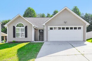 448 Salem Springs Dr in Winston-Salem, NC - Building Photo