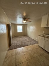 1205 N Willis St in Visalia, CA - Building Photo - Building Photo