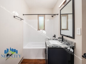 Newly Renovated Apartment Building in Columbus, OH - Foto de edificio - Building Photo