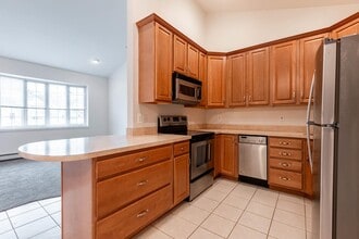 26 Sarah Ct in Amityville, NY - Building Photo - Building Photo