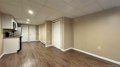 320 New York Ave in Huntington, NY - Building Photo - Building Photo