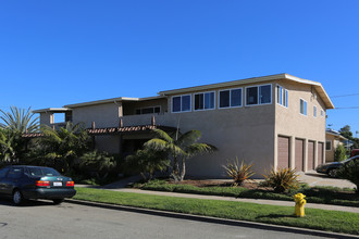 932-936 Tait St in Oceanside, CA - Building Photo - Building Photo