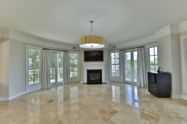 property at 404 Kelly Plantation Dr