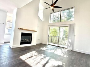 11203 Ranch to Market Rd 2222 in Austin, TX - Building Photo - Building Photo