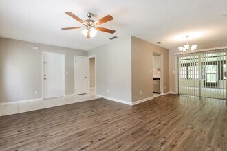 17507 Cranbrook Dr in Lutz, FL - Building Photo - Building Photo