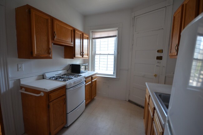 116 Englewood Ave, Unit 2 in Boston, MA - Building Photo - Building Photo