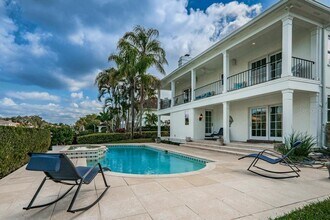 4921 Lyford Cay Rd in Tampa, FL - Building Photo - Building Photo