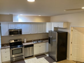 238 N Crestwood Dr in Wilmington, NC - Building Photo - Building Photo
