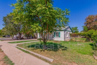 208 W Glenrosa Ave in Phoenix, AZ - Building Photo - Building Photo