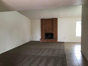 13243 North 47th Pl in Phoenix, AZ - Building Photo - Building Photo