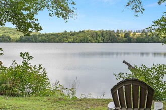 Kiamesha Lake in Kiamesha Lake, NY - Foto de edificio - Building Photo