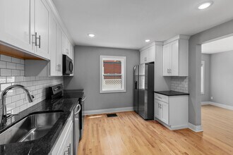 621 3rd St NW, Unit #1 in Grand Rapids, MI - Building Photo - Building Photo