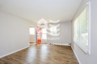 515 Chambers Rd in Ferguson, MO - Building Photo - Building Photo