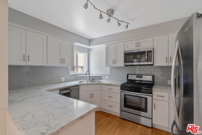 property at 2030 N Vermont Ave