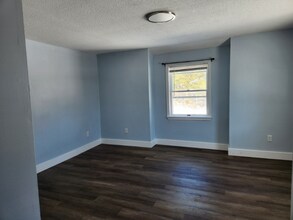 17 Shepherd Rd in Sidney, ME - Building Photo - Building Photo