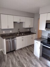 2700 64th St in Des Moines, IA - Building Photo - Building Photo