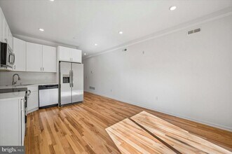 1645 N Marshall St in Philadelphia, PA - Foto de edificio - Building Photo