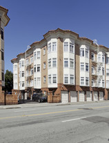 940 Bay St Apartments