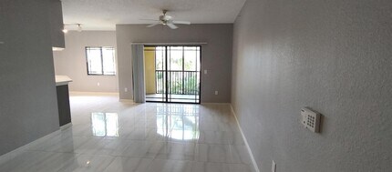 3019 Alcazar Pl, Unit 205 in Palm Beach Gardens, FL - Building Photo - Building Photo