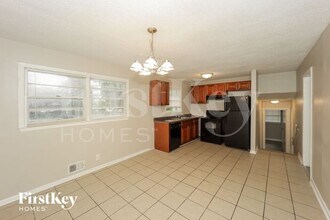 2734 Ocean Valley Rd in College Park, GA - Building Photo - Building Photo
