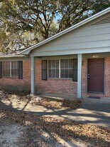 2446 Atlas Rd in Tallahassee, FL - Building Photo