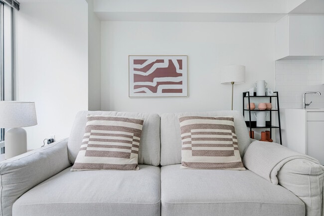 1335 Boylston St in Boston, MA - Building Photo - Building Photo