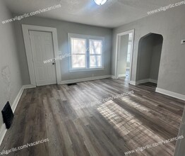 109 Columbia St in Michigan City, IN - Building Photo - Building Photo