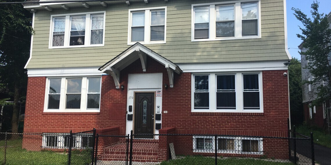 170 Union Ave in Irvington, NJ - Building Photo