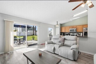 24 Radcliffe Dr in Palm Coast, FL - Building Photo - Building Photo