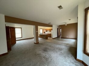 573-575-575 W Lincoln Ave in Milwaukee, WI - Building Photo - Building Photo