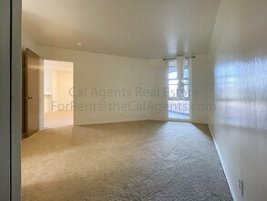 250 Whitmore St in Oakland, CA - Building Photo - Building Photo