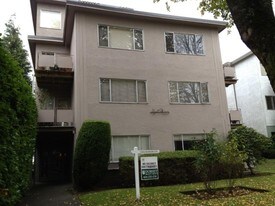 Hyatt Manor in Vancouver, BC - Building Photo