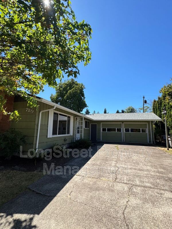 property at 720 SW 53rd St