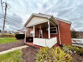 1000 Gringo Rd in Aliquippa, PA - Building Photo - Building Photo