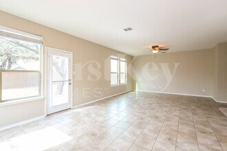 9958 Balboa Island in San Antonio, TX - Foto de edificio - Building Photo