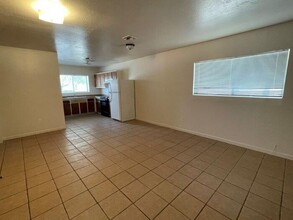 2508 E Mobile Ln in Phoenix, AZ - Building Photo - Building Photo