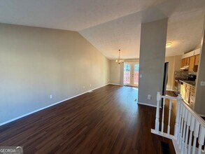 6091 Raintree Bend in Lithonia, GA - Building Photo - Building Photo