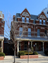 Campus Apartments in Philadelphia, PA - Foto de edificio - Building Photo