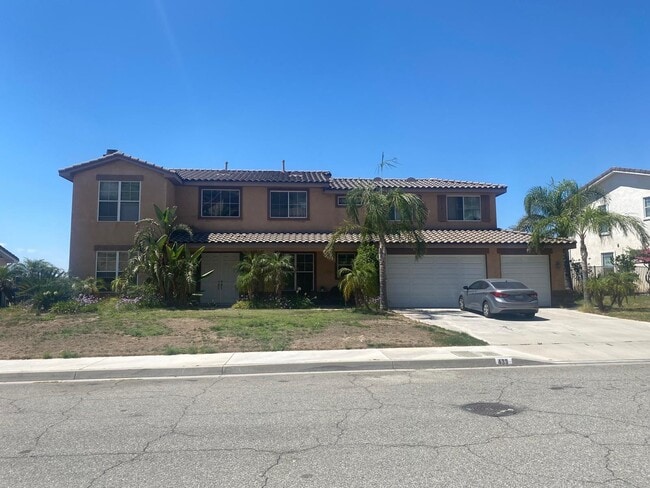 433 W 59th St in San Bernardino, CA - Foto de edificio - Building Photo