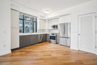 105 Greene St in Jersey City, NJ - Building Photo - Building Photo