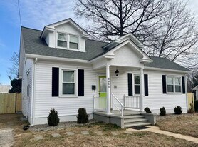 2511 Charles St in Fredericksburg, VA - Building Photo