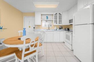 5500 Bonita Beach Rd SW in Bonita Springs, FL - Foto de edificio - Building Photo