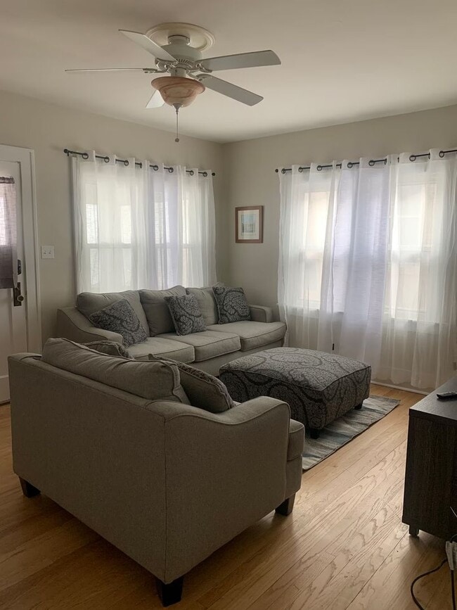 property at 2712 N 61st St