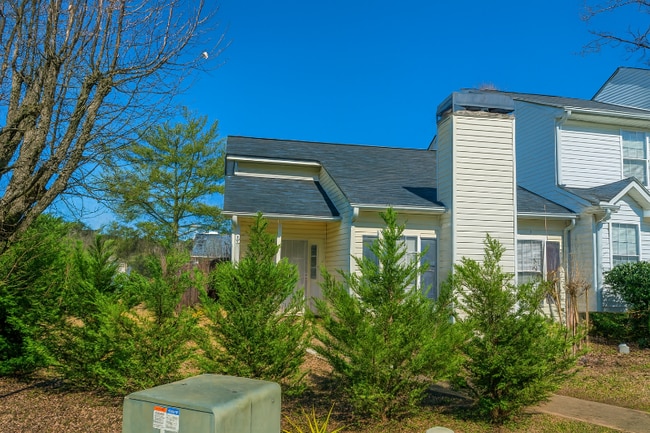 2355 Wellington Cir in Lithonia, GA - Building Photo - Building Photo