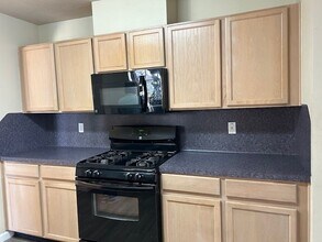 10451 N Fallen Bough Dr in Houston, TX - Building Photo - Building Photo