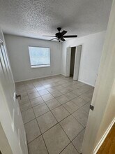 3785 Mil Pond Ct in Greenacres, FL - Foto de edificio - Building Photo