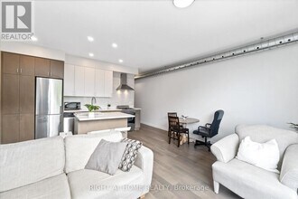 22 Perkins St in Ottawa, ON - Building Photo - Building Photo